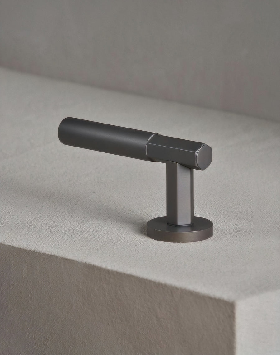 Poignée contemporaine Pair®