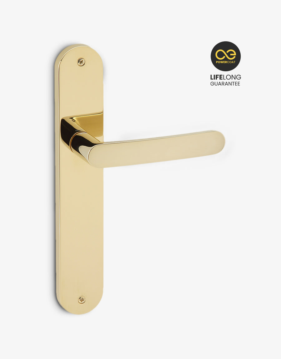 Tendenza lever handle set on an oval backplate