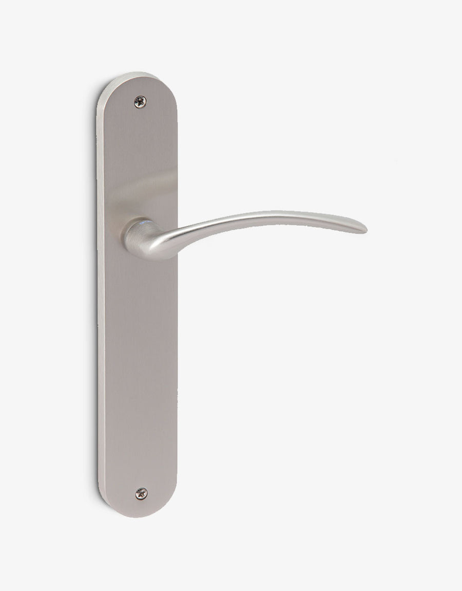 Idea lever handle set on an oval backplate